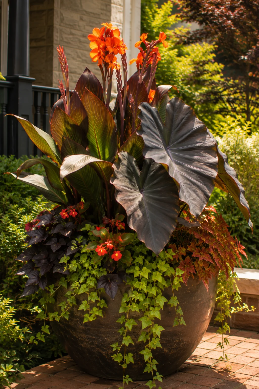 summer tropical container garden idea